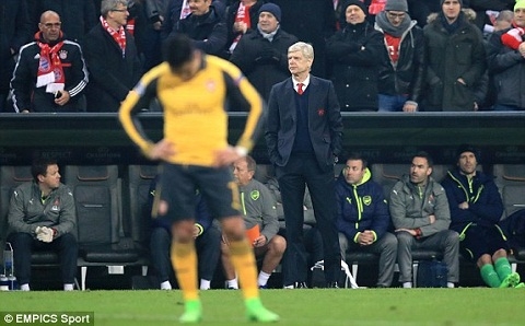 HLV Wenger noi gi sau tran Bayern 5-1 Arsenal hinh anh 2
