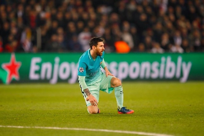 Bao Anh: Messi bi mat goi dien cho Guardiola hinh anh 2