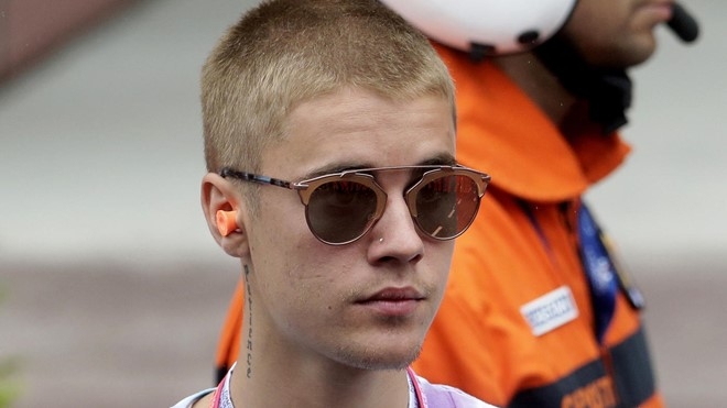 Justin Bieber bi canh sat dieu tra vi toi au da hinh anh 1