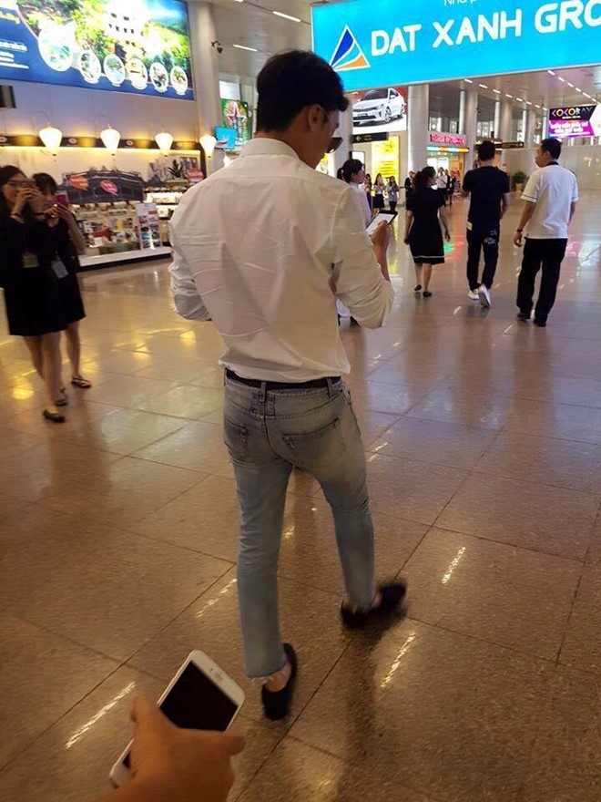 Fan Big Bang phan khich vi Seungri co mat tai Da Nang hinh anh 1