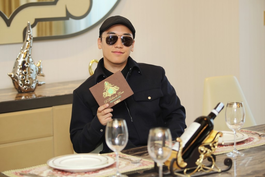 Minh Hang tiet lo cuoc tro chuyen voi Seungri o Ha Noi hinh anh 6