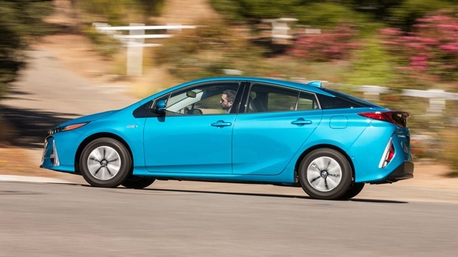 Toyota ban hon 10 trieu xe hybrid tren toan cau hinh anh 1