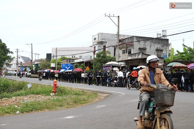 Vụ giết người chôn xác ở Lâm Đồng: Vợ nạn nhân từng tung tin chồng ôm 30 triệu trốn cùng người tình - Ảnh 3.