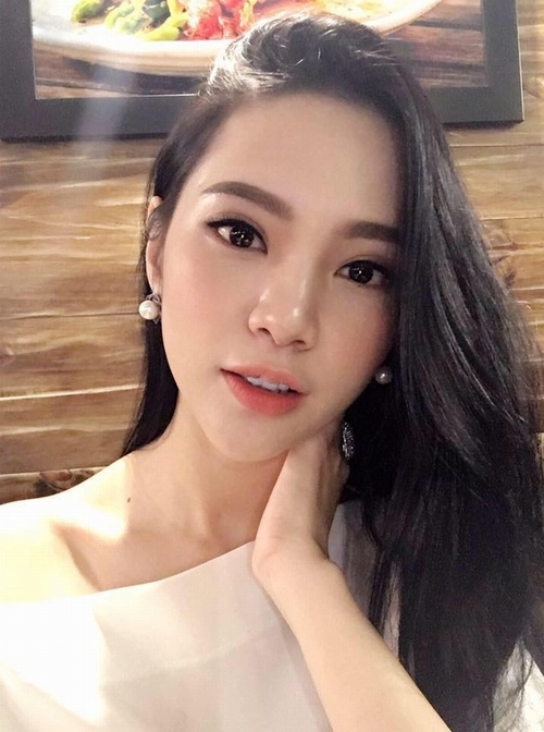  Gương mặt xinh đẹp như hoa hậu của Phương Thảo. 