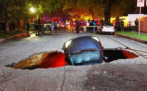Bão lớn càn quét California 2