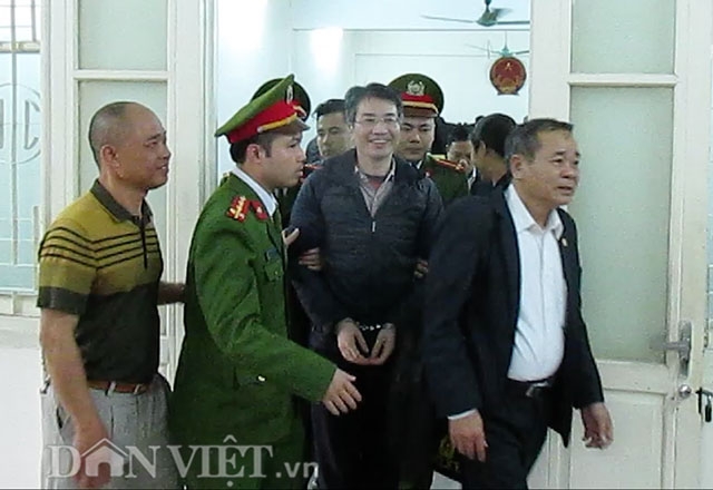 clip: bi de nghi an tu, giang kim dat van to ra tuoi vui hinh anh 1