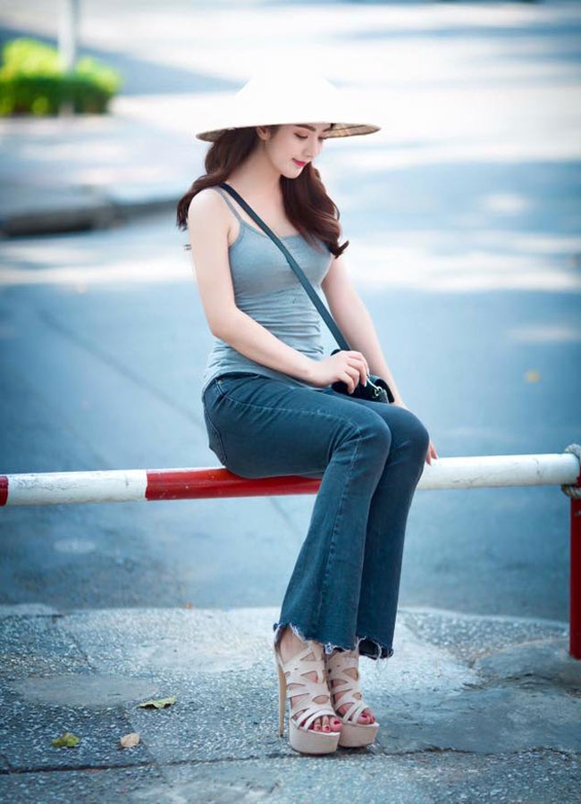 5 hot girl cung tuoi, goi cam khong kem 