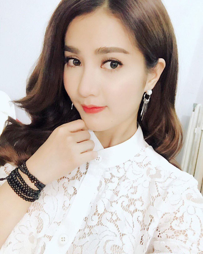 5 hot girl cung tuoi, goi cam khong kem 