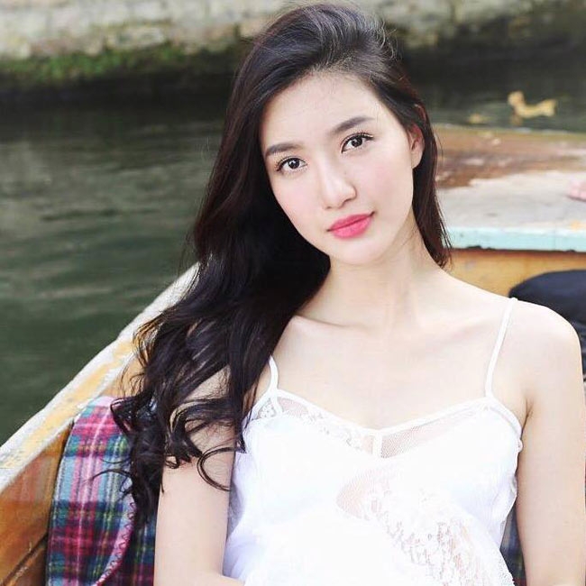 5 hot girl cung tuoi, goi cam khong kem 