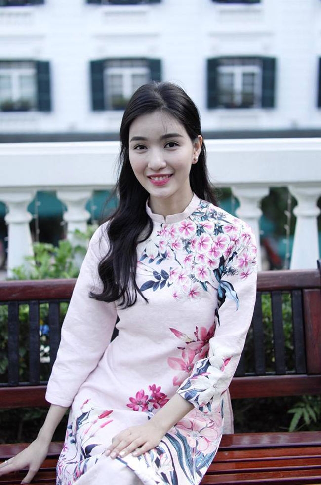 5 hot girl cung tuoi, goi cam khong kem 