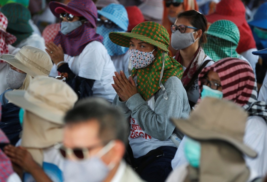 Canh doi dau quyet liet giua hang nghin su Thai va canh sat hinh anh 8