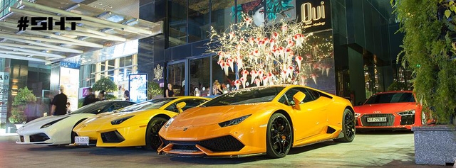 Dàn siêu xe khủng của đại gia Sài thành đi chơi bar cuối tuần - Ảnh 1.