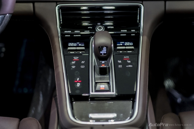 Porsche Panamera 2017 giá hơn 12 tỷ Đồng đầu tiên xuất hiện tại Việt Nam - Ảnh 8.