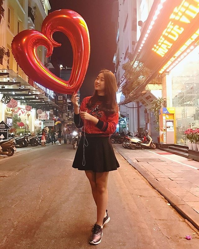 Thoi trang doi thuong cua Hoa hau My Linh hinh anh 10
