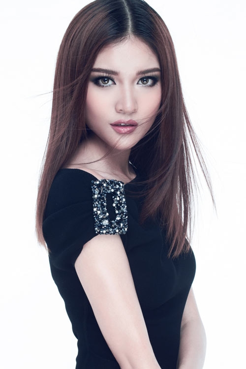 a-hau-thuy-dung-ca-tinh-cung-sac-den-7
