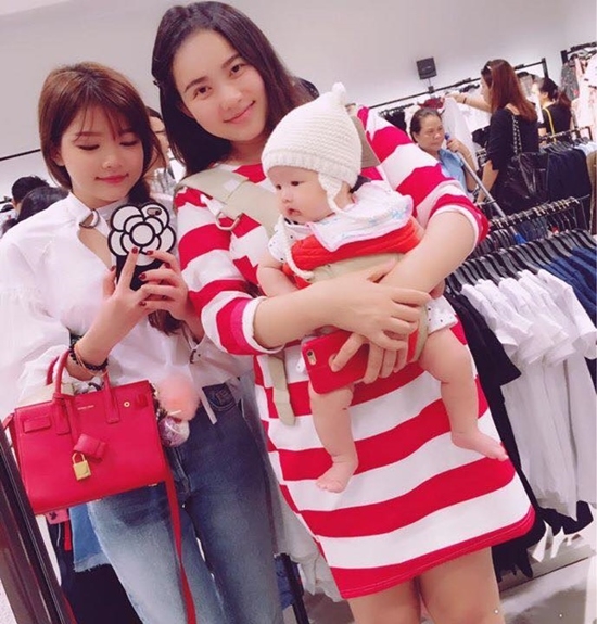 Hồ Ngọc Hà, Xuân Hinh, Thanh Hằng, Huyền My, Minh Hằng, Đông Nhi