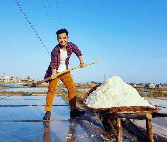 Hồ Ngọc Hà, Xuân Hinh, Thanh Hằng, Huyền My, Minh Hằng, Đông Nhi