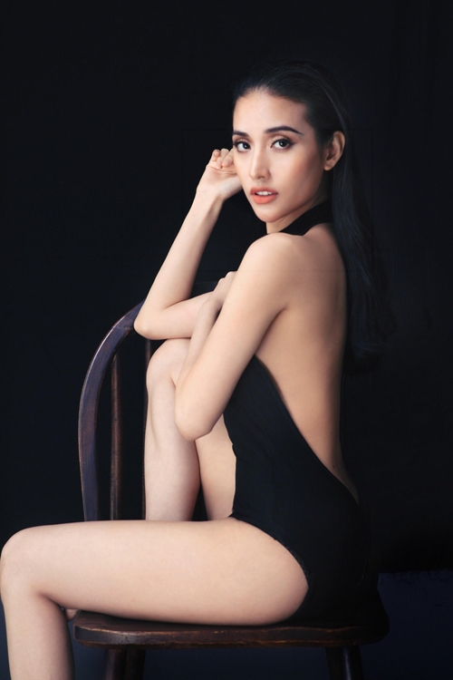 mai-ho-mac-mat-me-khoe-duong-cong-sexy-4