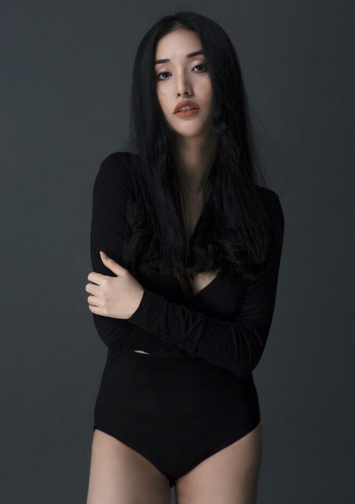 mai-ho-mac-mat-me-khoe-duong-cong-sexy-7