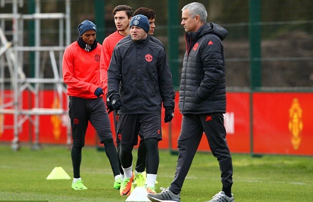 Wayne Rooney, Mourinho, MU, tin chuyển nhượng