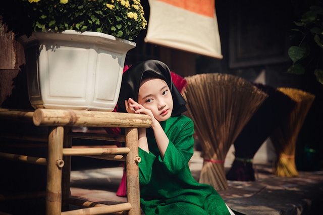 Bộ ảnh nhằm thể hiện vẻ đẹp của trang phục truyền thống của thiếu nữ Hà Nội xưa.