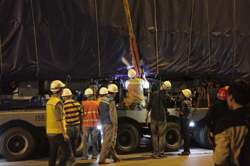 4 toa tàu Cát Linh- Hà Đông đã nối nhau ở đường sắt trên cao hình ảnh 4 4 toa tau cat linh- ha dong da noi nhau o duong sat tren cao hinh anh 4