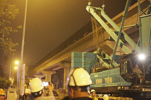 4 toa tàu Cát Linh- Hà Đông đã nối nhau ở đường sắt trên cao hình ảnh 15 4 toa tau cat linh- ha dong da noi nhau o duong sat tren cao hinh anh 15