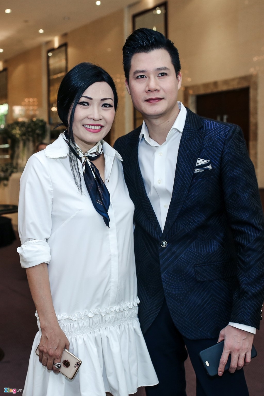Minh Tuyet khoe ve goi cam, tinh tu ben Quang Dung hinh anh 5