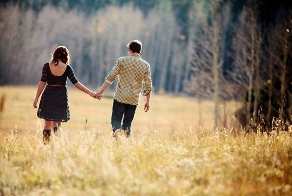 Rũ bỏ mối tình lâu năm vì bạn trai 30 tuổi mà không mua nổi chiếc xe máy - Ảnh 2.