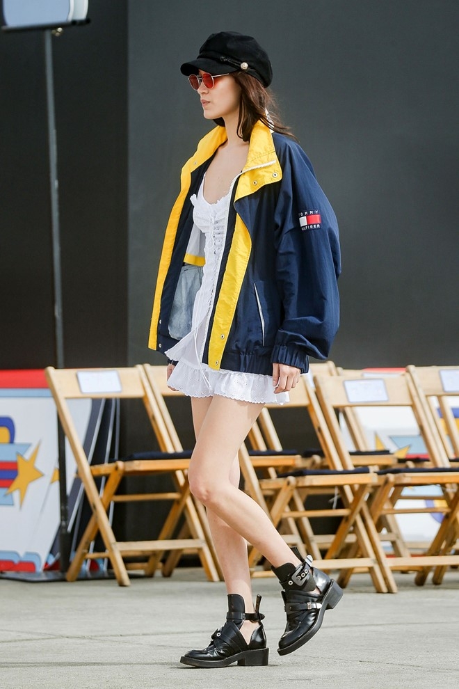 Thoi trang goi cam ngay lanh cua Bella Hadid hinh anh 7