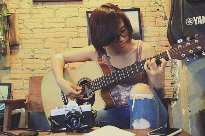 Co gai ke chuyen bi ga tinh va tai nan khi di phuot hinh anh 1