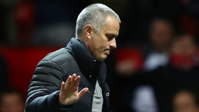 HLV Mourinho đứng trước canh bạc lớn khi ôm đồm quá nhiều đấu trường