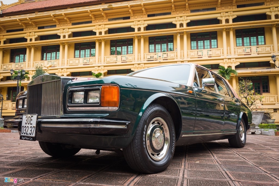 Cap xe Rolls-Royce doc nhat Viet Nam cung nhau khoe dang hinh anh 5