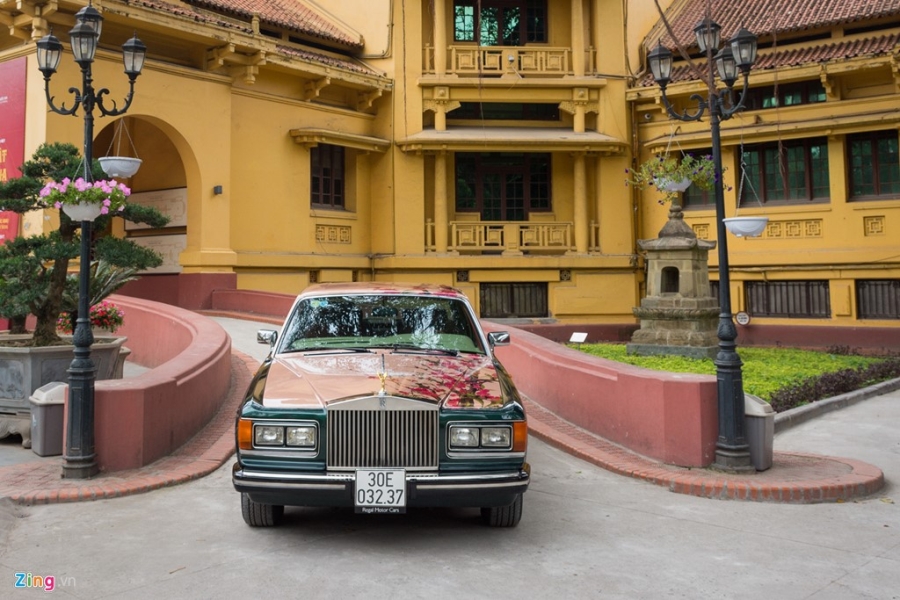 Cap xe Rolls-Royce doc nhat Viet Nam cung nhau khoe dang hinh anh 7
