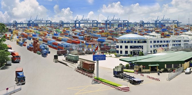 Việt Nam nhập siêu 1,2 tỷ USD trong tháng 2 
