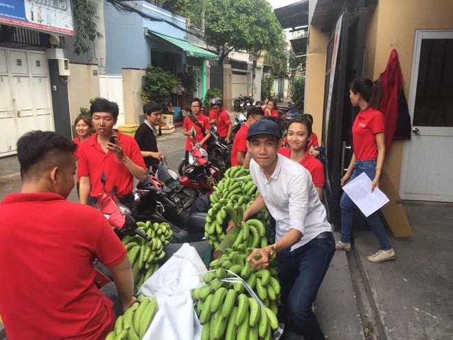 Chuoi Dong Nai tro thanh qua khuyen mai trong sieu thi hinh anh 1