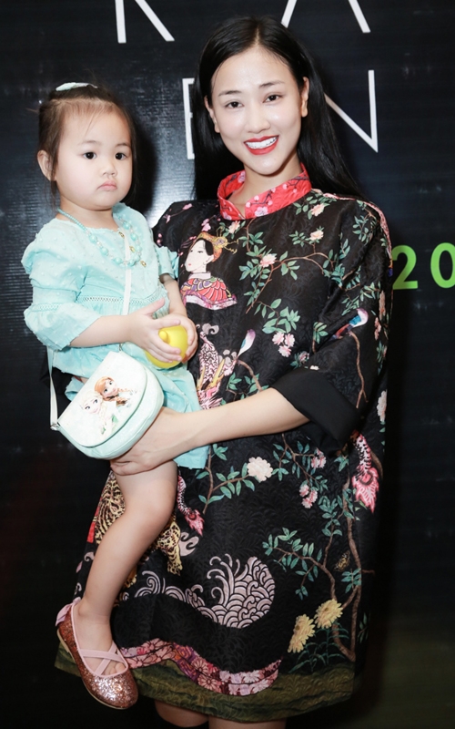 vo-chong-thai-hoa-mung-maya-lam-ba-chu-4