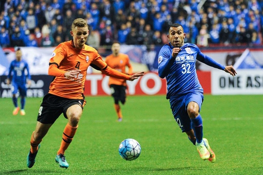  Carlos Tevez sẽ đối mặt sự khác biệt về văn hóa khi đến Trung Quốc 