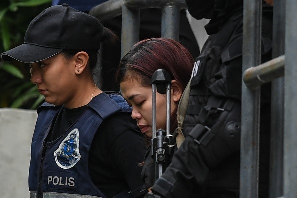 15 phut kich tinh ben ngoai toa xu nghi an Kim Jong Nam hinh anh 2