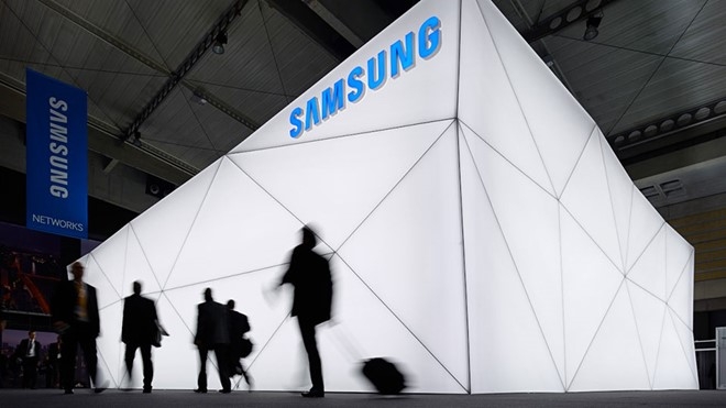 Gioi di dong dang khoet sau khung hoang cua Samsung hinh anh 1