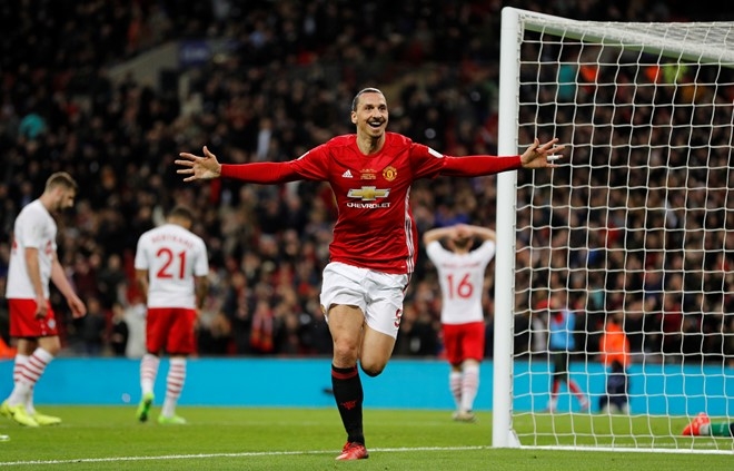 Ibrahimovic la bai toan kho cua MU hinh anh 1