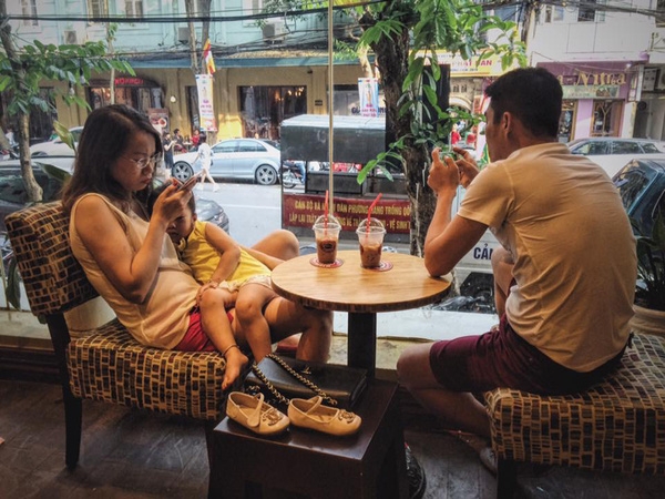 Trong vòng vây công nghệ, bức ảnh này có khiến chúng ta giật mình ngẩng đầu lên? - Ảnh 4.