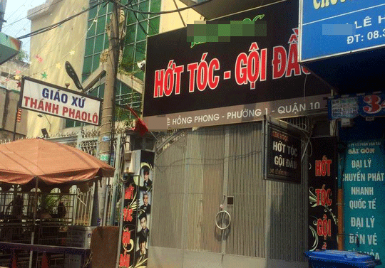 Tiệm hớt tóc để tiếp viên kích dục, bán dâm cho khách với giá 1,5 triệu đồng/lần.