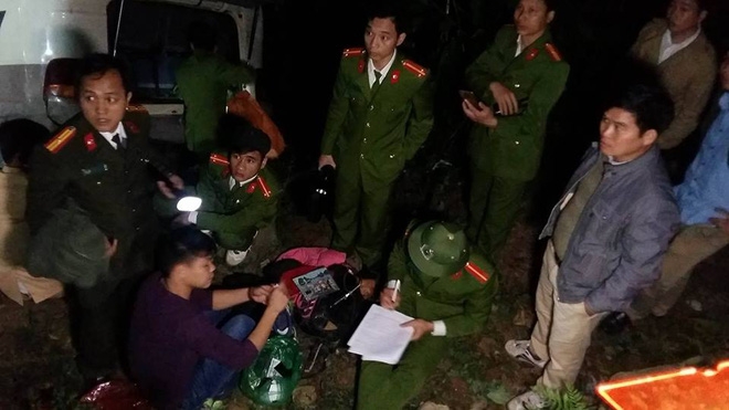 Ảnh: Hiện trường vụ xe khách Sa Pa - Lào Cai rơi xuống vực - Ảnh 7.
