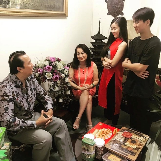 Thuc hu chuyen Hoai Lam va ban gai 9X da ket hon hinh anh 1