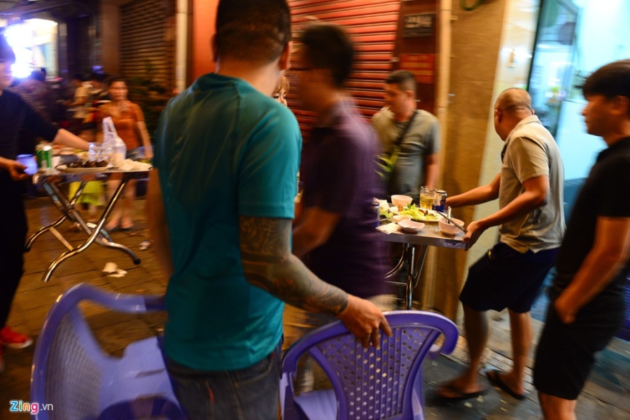 Dan Sai Gon quay phim, chup anh Pho chu tich Hai di dep via he hinh anh 13