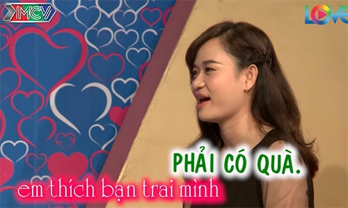 co gai bi che gieu o 