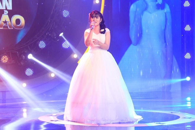 Hot girl quan ho duoc Toc Tien vi la 'hang quy hiem' trong showbiz hinh anh 3