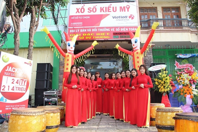 kinh doanh ve so vietlott: ban 10 trieu, thu ve 500.000 dong hinh anh 2