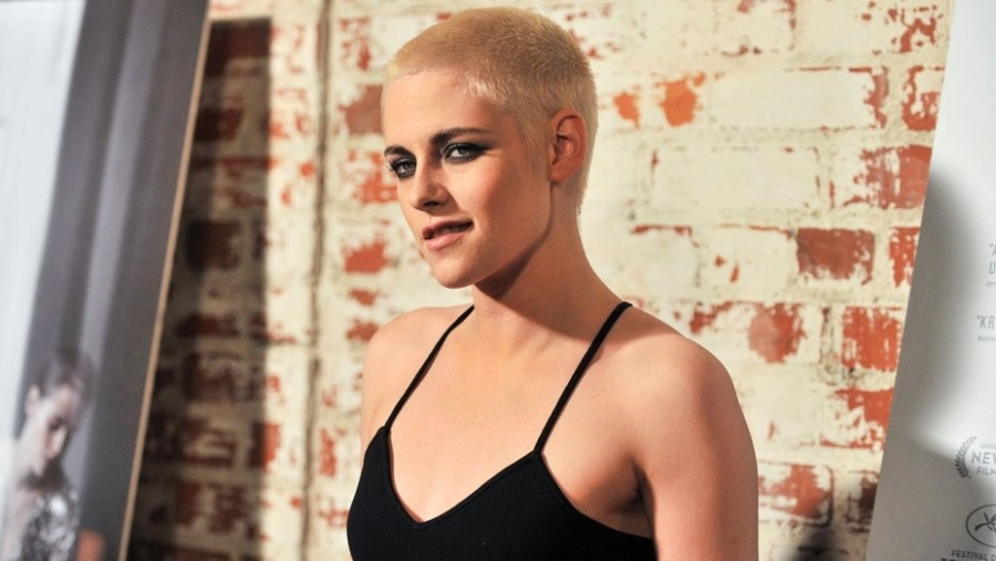 Kristen Stewart xuat hien voi dau troc loc o su kien hinh anh 2